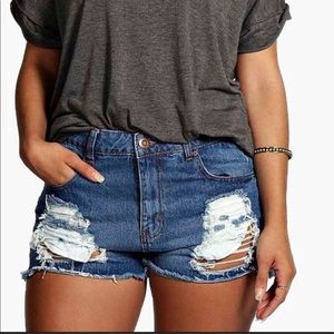 Plus Felicity Ripped denim shorts ( high waisted )